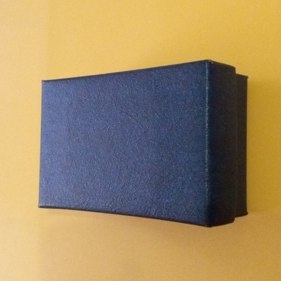 Green Simulated Diamond Bracelet 9 CTS. - Picture 6 of 6